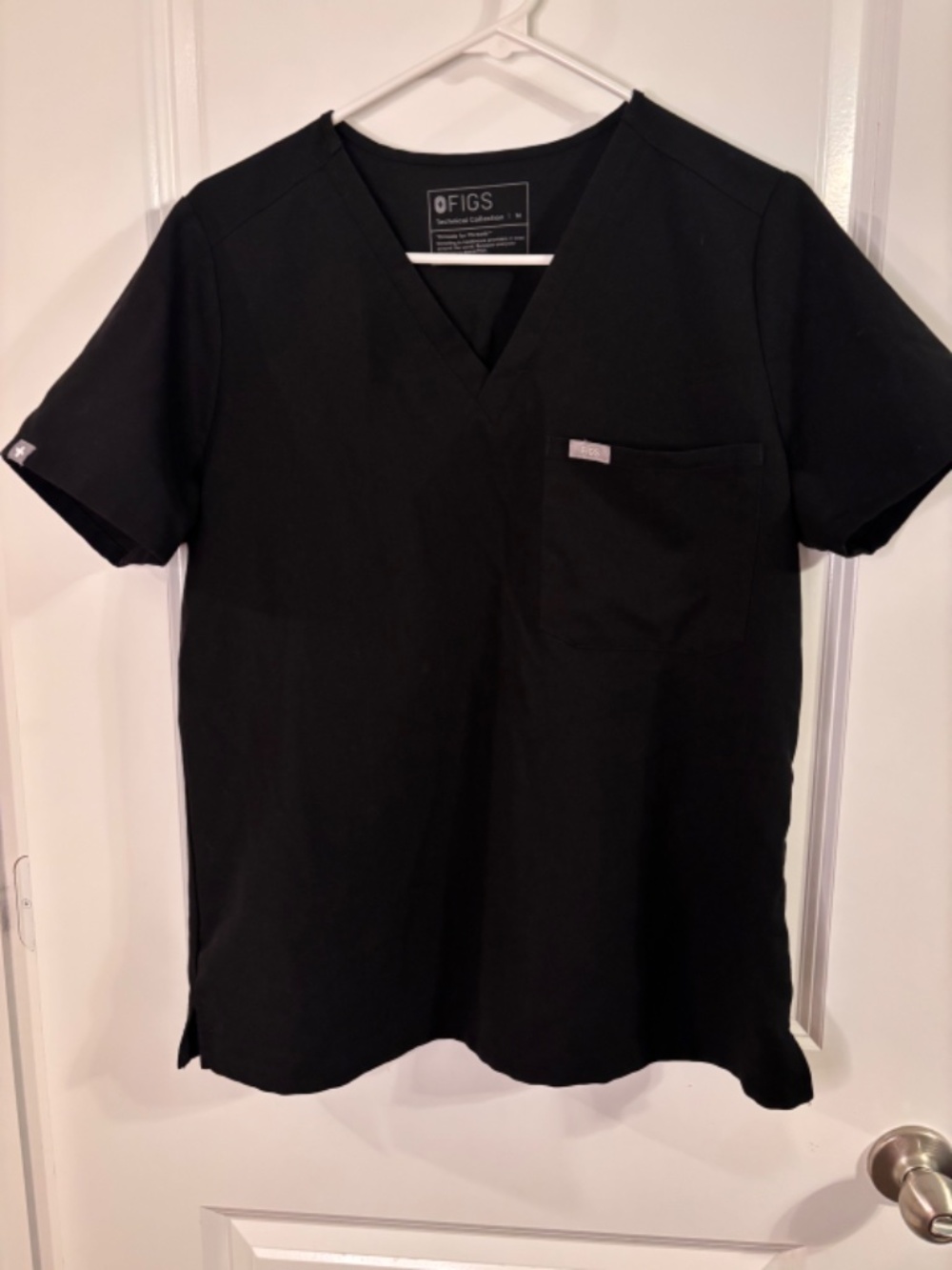 Figs Scrub Tops Women's Medium Black Lot Of 3 Technical Collection Chest Pocket - Picture 7 of 11